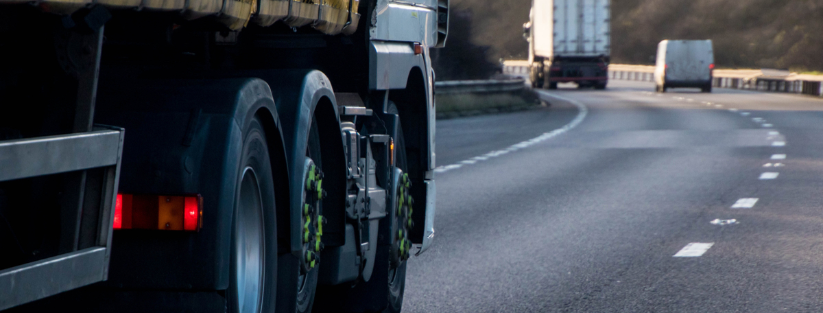 Read more about the article How logistics firms can handle the HGV driver shortage